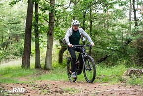 Der Motor des Adventr SE unterstützt direkt beim ersten Pedalschlag und das auch bei erstmal niedriger Trittfrequenz.