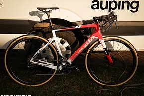 Sunweb-Profi Joris Nieuwenhuis nutzt das vielseitige Áspero als Arbeitsgerät im CX Weltcup