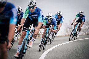 Das Team Decathlon AG2R testet den Continental Aero 111 schon seit einigen Monaten