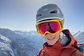 Wenn ich Skifahren gehe, nehme ich eine Skibrille mit