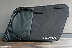 Die Canyon Signature Pro Bike Bag ist sehr geräumig