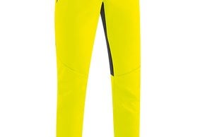 Die Herrenhose Odeon bietet Gonso in drei unterschiedlichen Farben, u.a. in "safety yellow", an