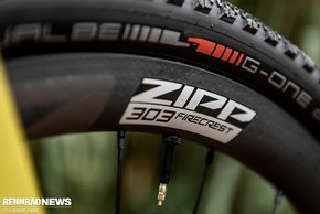 Ein Highlight der Ausstattung sind die Zipp 303 Firecrest-Carbon-Laufräder.