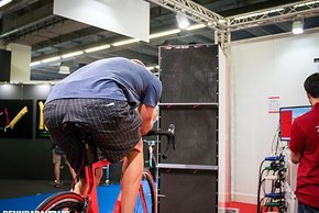 So schmal ist der Ventilatoren-Turm, der den Luftstrom erzeugt