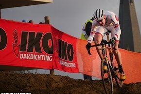 Aerts nimmt das Trikot des Weltcupführenden mit nach Hause