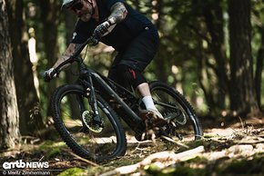 ABS ist am E-MTB eine echte Bereicherung. Persönlich wünschte ich mir deutlich mehr Bikes damit, aber leider lassen diese noch auf sich warten.