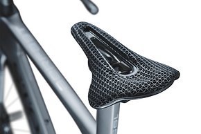 Beim Sattel wird auf den Selle San Marco Shortfit 2.0 im 3D-Druck gesetzt.