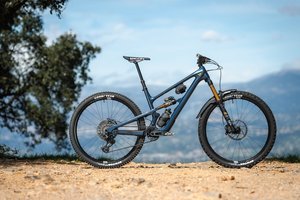 Trail-Bike-Test 2024 – YT Jeffsy: Jeffsy mag es hart!