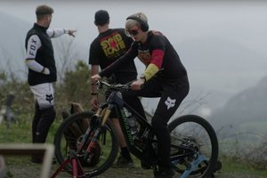 Santa Cruz Megatower-Update im Anflug?: Neues Enduro Bike in Lourdes gesichtet