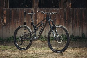 Rocky Mountain Slayer im ersten Test: Freeride Bike mit smarten Details