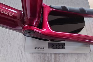 S-Works Epic Carbon Gloss Red Tint