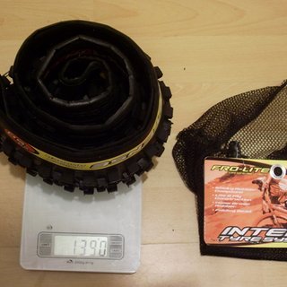 Gewicht Intense Reifen Invader 26x2,5", 64-559