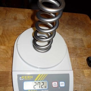 Gewicht Nukeproof Feder Titanfeder (Vivid) 400 x 2.75"