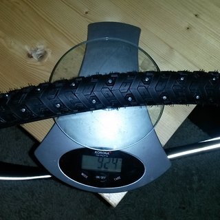 Gewicht Schwalbe Reifen Snow Stud 28x1.5" / 40-622