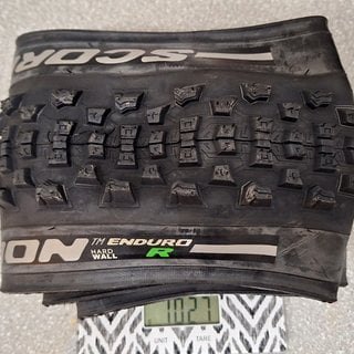 Gewicht Pirelli Reifen Scorpion Enduro R Hardwall 29x2,4