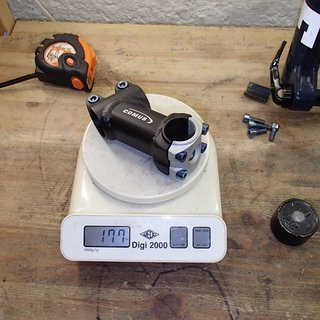 Gewicht Comus Vorbau Vorbau 1 1/8" (tuned) 25.4mm, 70mm, 25°