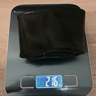 Gewicht Maxxis Schlauch Welter Weight SV/27,5x2.2-2.5" 27,5x2.2-2.5"