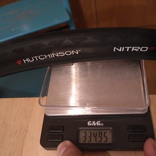 Gewicht Hutchinson Reifen Nitro 2 700-25C, 25-622