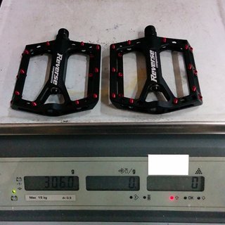 Gewicht Reverse Components Pedale (Platform) Black ONE 30083