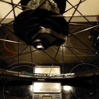 Gewicht Shimano Systemlaufräder Alfine DH-S701 - Ryde Edge 26 OS - Sapim Laser 29", VR, 100mm/QR