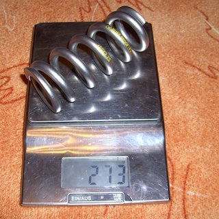 Gewicht Nukeproof Feder ShockWave Titan 450 x 2,25