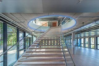 Schwalbe HQ Staircase