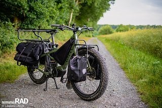 In den Waldkindergarten, auf den Zeltplatz, zum Hochsitz, an den Trail oder einfach nur zum Holz machen – abseits befestigter Straßen macht dem Orox S12 27,5″ in puncto Praktikabilität keiner etwas vor.