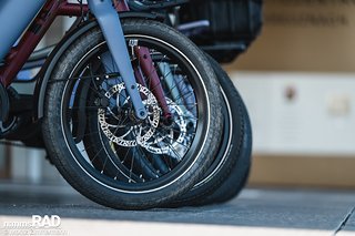 20 Zoll hat sich als die optimale Laufradgröße für kompakte City-E-Bikes herausgestellt. 20 Zoll hat sich als die optimale Laufradgröße für kompakte City-E-Bikes herausgestellt.