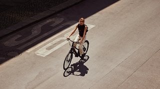 Veloretti hat seinen Sitz in Amsterdam und beschäftigt dort rund 60 Mitarbeitende.