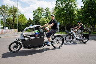 Noch gar nicht so lang auf unseren Straßen unterwegs: Pedelecs und Lastenräder.