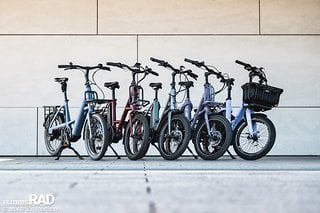 Fünf Kompakt-E-Bikes von Momentum, i:SY, Cube, Kalkhoff und Qio (v. l. n. r.) im Vergleich: Fünf Kompakt-E-Bikes von Momentum, i:SY, Cube, Kalkhoff und Qio (v. l. n. r.) im Vergleich: