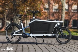 Das Cube Cargo Sport Hybrid kommt mit schlanker Optik und sportlicher Kettengangschaltung daher.