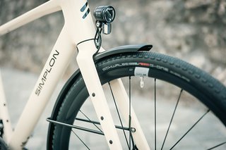 Alle Modelle sind mit DT Swiss-Laufrädern und Schwalbe G-One Overland Reifen ausgestattet.