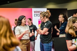 Mit der Initiative Women In Cycling möchte Isabell Eberlein die Repräsentation der Frauen im Bike Business pushen und ihnen eine Plattform für den professionellen Austausch bieten.