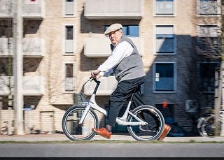 Zu alt fürs Fahrrad, aber zu jung für den Rollator