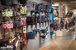 Wasserdichte Taschen für längere Touren. Wasserdichte Taschen für längere Touren.
