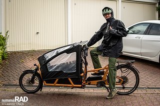 Medvind 2nd Gen Jacke und Hose überzeugen mit funktionalem Wetterschutz und modernem Design – ideal fürs Pendeln bei Wind und Regen. Medvind 2nd Gen Jacke und Hose überzeugen mit funktionalem Wetterschutz und modernem Design – ideal fürs Pendeln bei Wind und Regen.