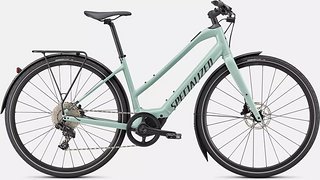 Das Specialized Turbo Vado SL beginnt bei 2.900 €, wiegt 15,7 kg und verfügt über 35 Nm Drehmoment.