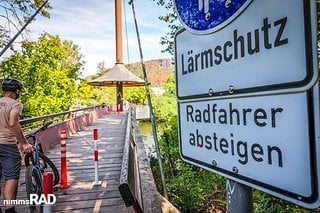 Was im Fall von besonders lauten Hinterradnaben zu tun ist, konnten wir bislang nicht in Erfahrung bringen.