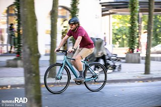 Das Tenways fährt sich sportlich unaufgeregt dank der natürlichen Motorcharakteristik.