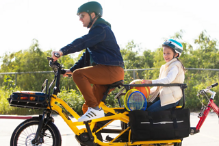 Praktisch: Durch ein angehängtes Fahrrad geht kein Platz auf eurem Tern GSD verloren.