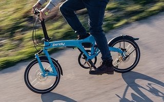 Das vollgefederte Birdy von Riese & Müller landete im vergangenen Jahr noch auf Platz eins und holt dieses Jahr nur knapp hinter der G Line Bronze.