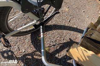 Die Deichselkupplung ermöglicht einen Einschlagswinkel von über 90 Grad für einen besonders kleinen Wendekreis. Die Deichselkupplung ermöglicht einen Einschlagswinkel von über 90 Grad für einen besonders kleinen Wendekreis.