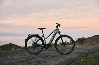 Zuhause im Stadtverkehr und auf langen Touren: Das neue Liv Amiti E+