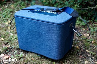 Cagoon Aerostuffy (ab 236 €): robuste Thermobox mit bis zu 36 Stunden Isolierleistung, SnapIt 2.0-Aufnahme, modularer Innenaufteilung und praktischen Alltagsdetails wie Tragegurt, Einkaufschip und Deckelhaken.