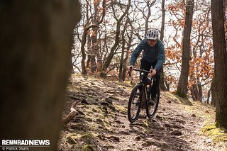 Grip und Stoßdämpfung des Fizik Terra Ergolace GTX überzeugten im Test.