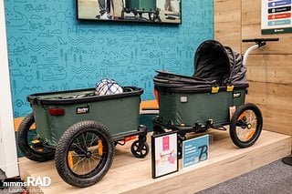 Anhänger oder Schiebewagen? Der Hopper von Burley verbindet beides auf smarte Weise. Anhänger oder Schiebewagen? Der Hopper von Burley verbindet beides auf smarte Weise.