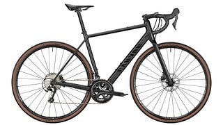 Das Canyon Endurace 6 kommt mit Alurahmen in Carbonoptik, hydraulischen Scheibenbremsen und Shimano Tiagra-Gruppe.