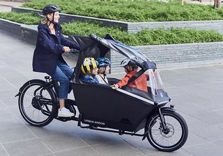 Das neue Urban Arrow Family verfügt über eine überarbeitete Lenkstange für mehr Lenkungsstabilität.