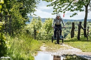 Alternativen zu den viel befahrenen Hauptstraßen gibt es auf dem Land zu Hauf